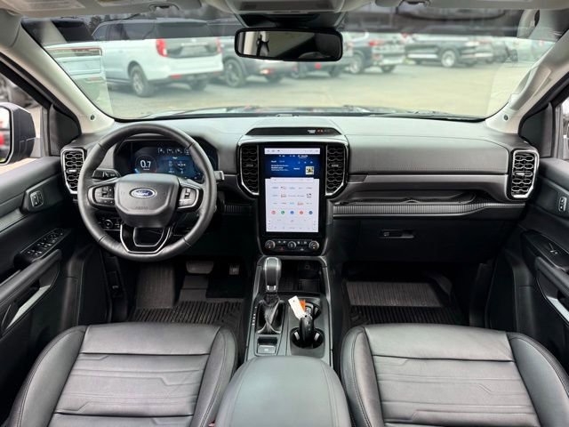 Certified 2025 Ford Ranger Lariat w/ Black Appearance Package image 14