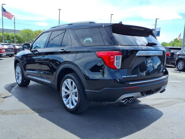 Certified 2024 Ford Explorer Platinum w/ Technology Package AWD/4WD image 9
