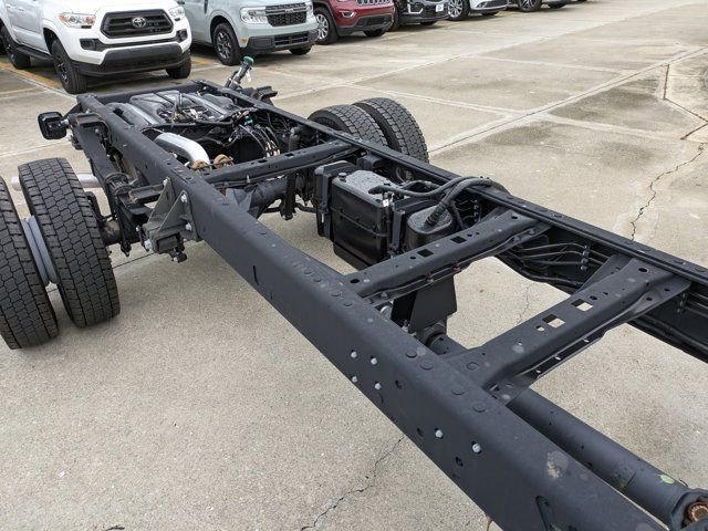 Certified 2024 Ford F550 4x4 Regular Cab Super Duty image 14
