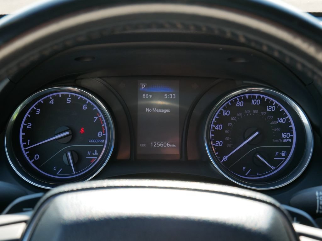 Used 2019 Toyota Camry SE FWD image 21
