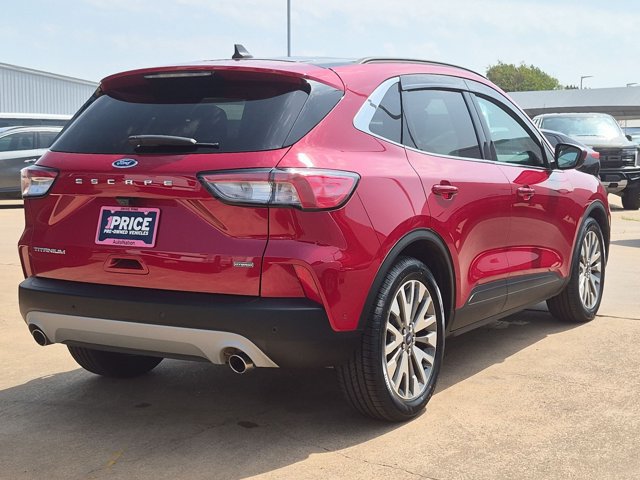 Certified 2021 Ford Escape Titanium FWD image 5
