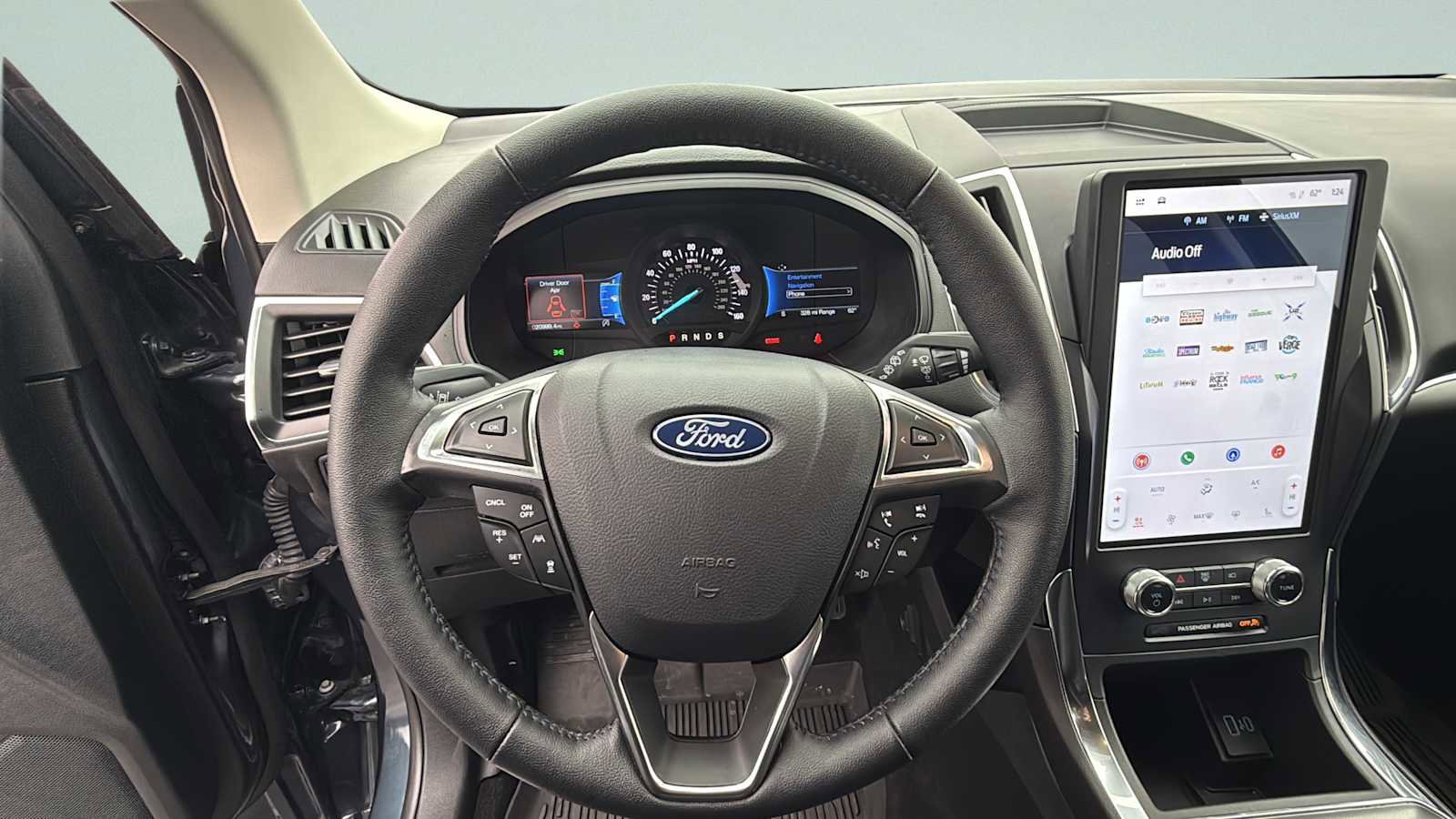 Certified 2024 Ford Edge Titanium image 27