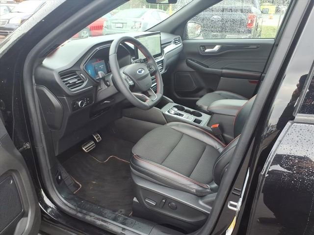 Certified 2023 Ford Escape ST-Line w/ Tech Pack #1 image 15