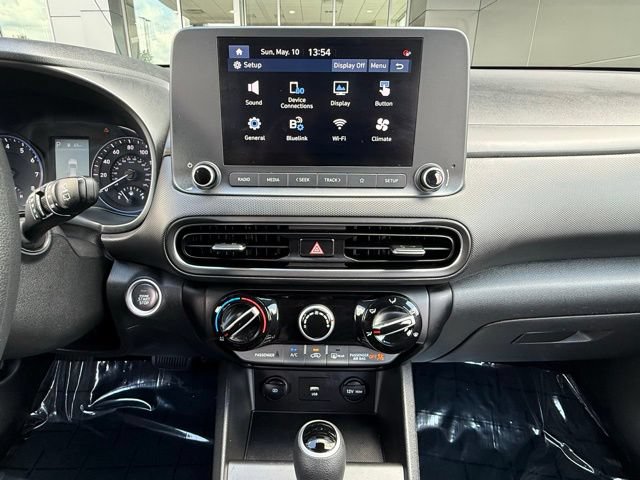 Used 2023 Hyundai Kona SEL FWD image 25