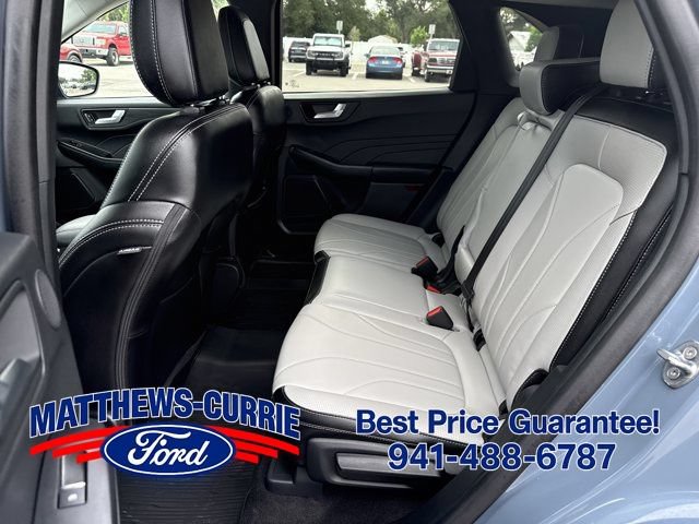 Certified 2025 Ford Escape Platinum w/ Premium Technology Package AWD/4WD image 12