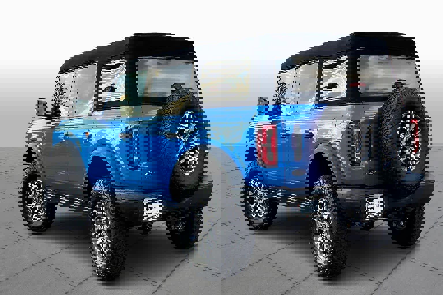 Certified 2023 Ford Bronco Badlands image 4