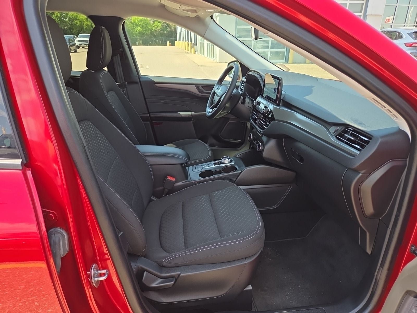 Certified 2023 Ford Escape Active AWD/4WD image 40
