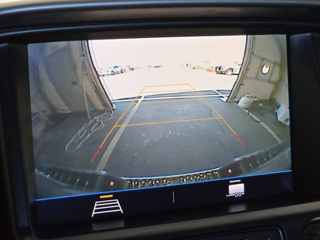 Used 2022 Chevrolet Colorado LT w/ LT Convenience Package image 20