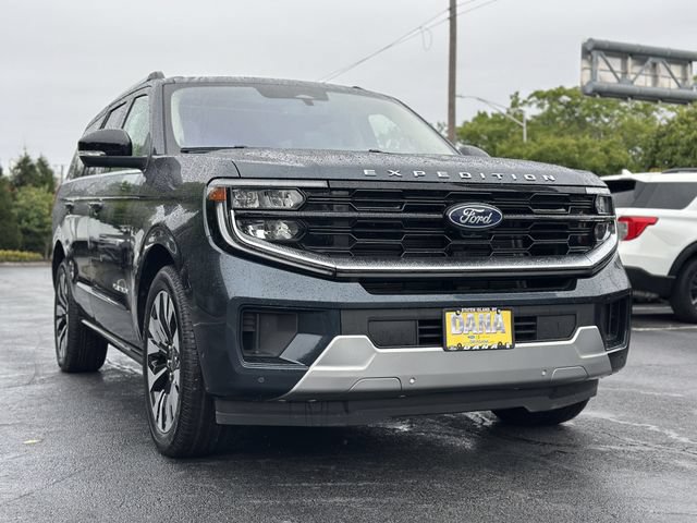 Certified 2025 Ford Expedition Platinum w/ Driver's Package AWD/4WD image 52