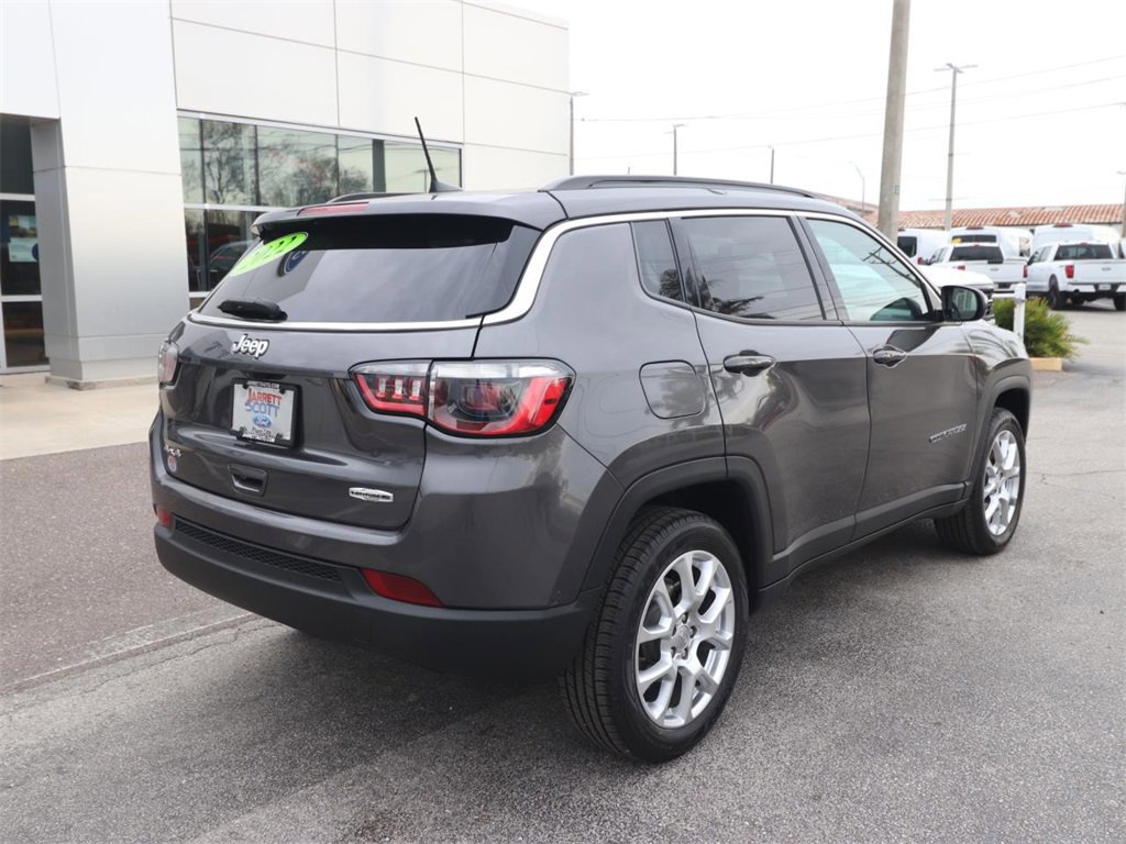 Used 2022 Jeep Compass Latitude image 5