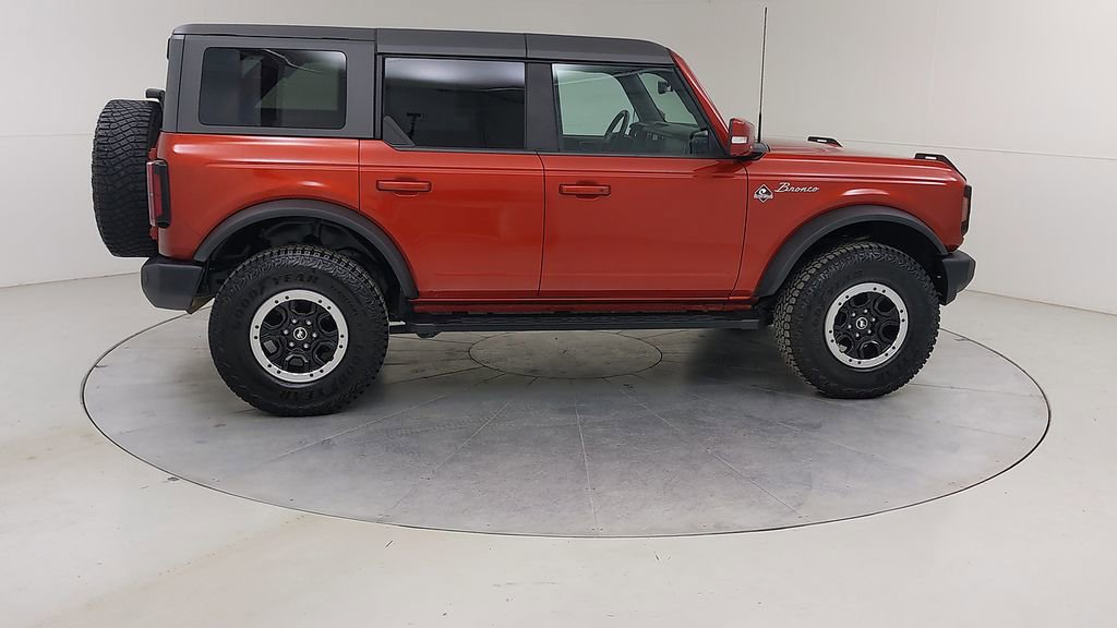 Certified 2022 Ford Bronco Outer Banks w/ Sasquatch Package AWD/4WD image 12