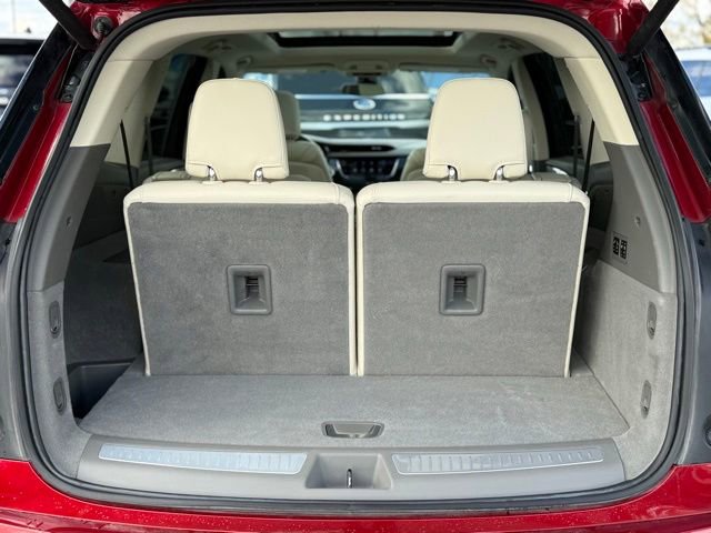 Used 2023 Cadillac XT6 Premium Luxury FWD image 25