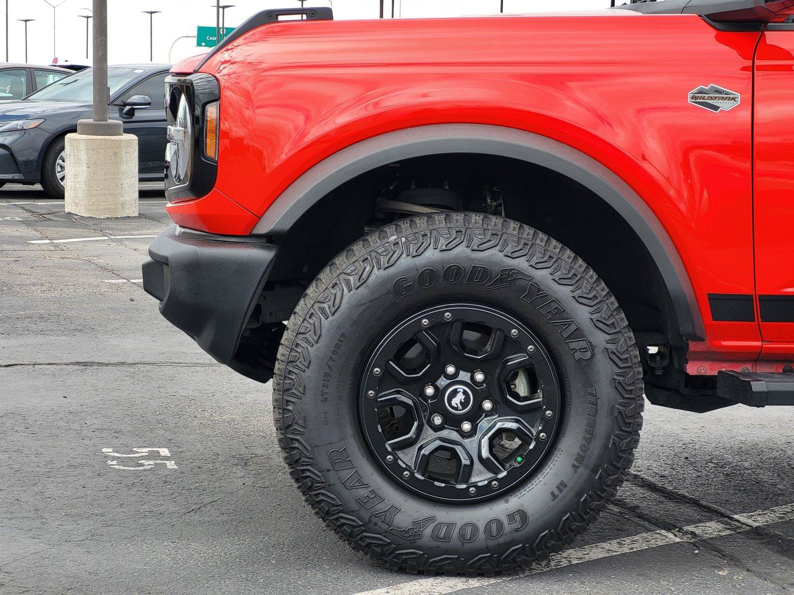Certified 2021 Ford Bronco Wildtrak AWD/4WD image 10