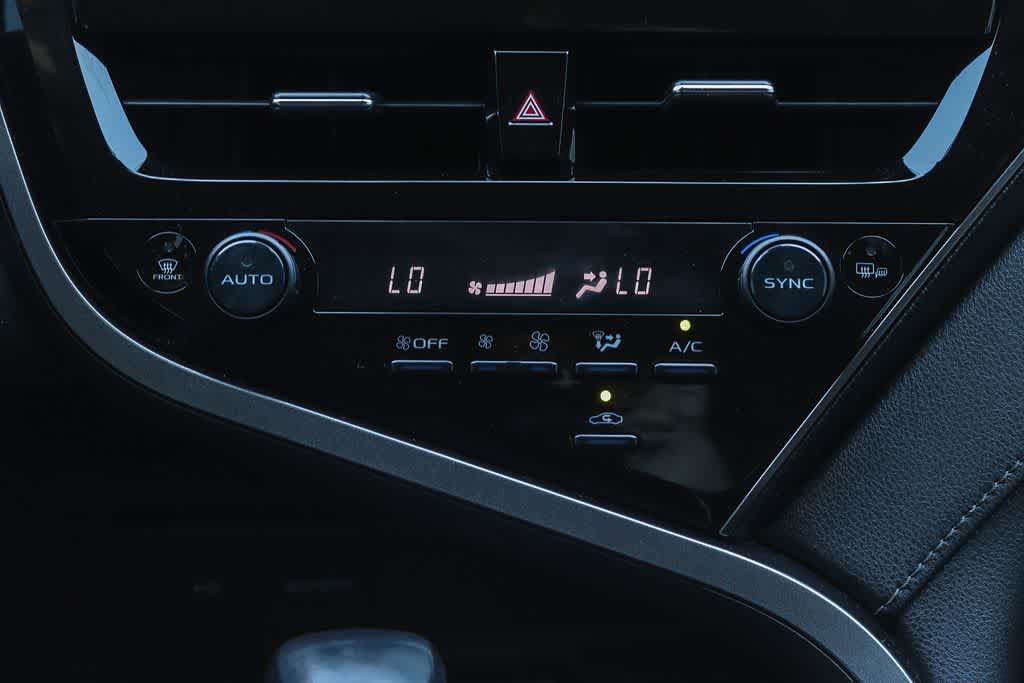 Used 2023 Toyota Camry XSE FWD image 13