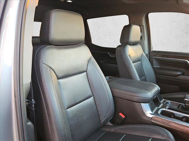Used 2024 GMC Sierra 1500 SLT AWD/4WD image 16