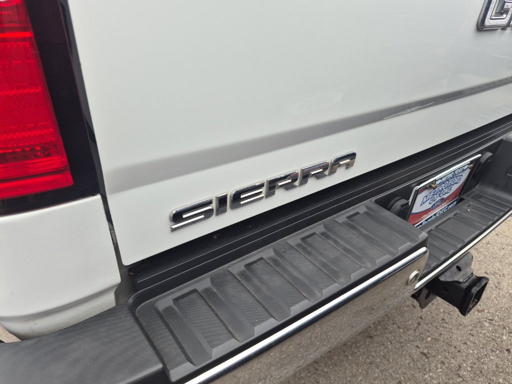 Used 2019 GMC Sierra 2500 SLT w/ Duramax Plus Package AWD/4WD image 22