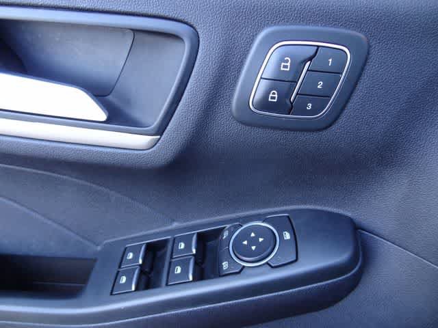Certified 2022 Ford Escape SEL w/ Technology Package AWD/4WD image 15