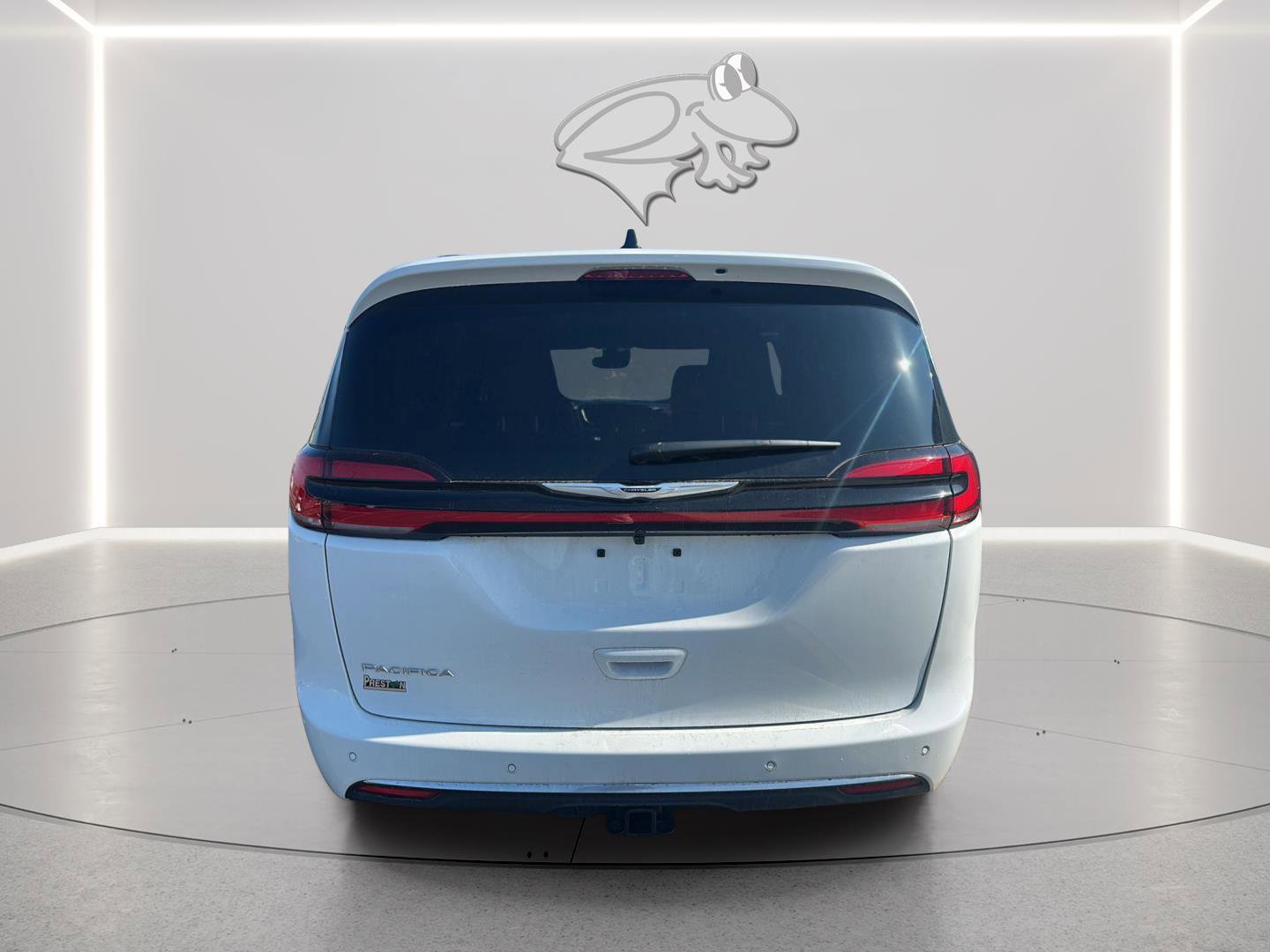 Used 2026 Chrysler Pacifica Pinnacle w/ Trailer Tow Group image 5