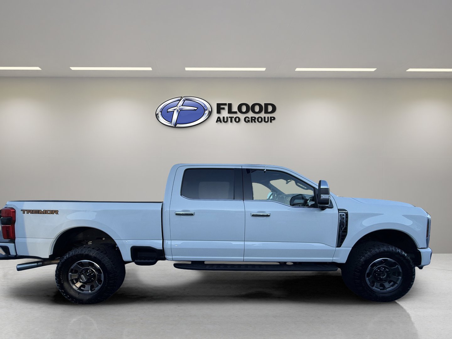 Certified 2024 Ford F350 Platinum w/ Tremor Off-Road Package AWD/4WD image 8