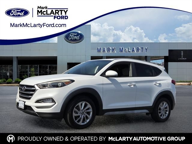 Used 2017 Hyundai Tucson SE w/ SE Popular Package 02