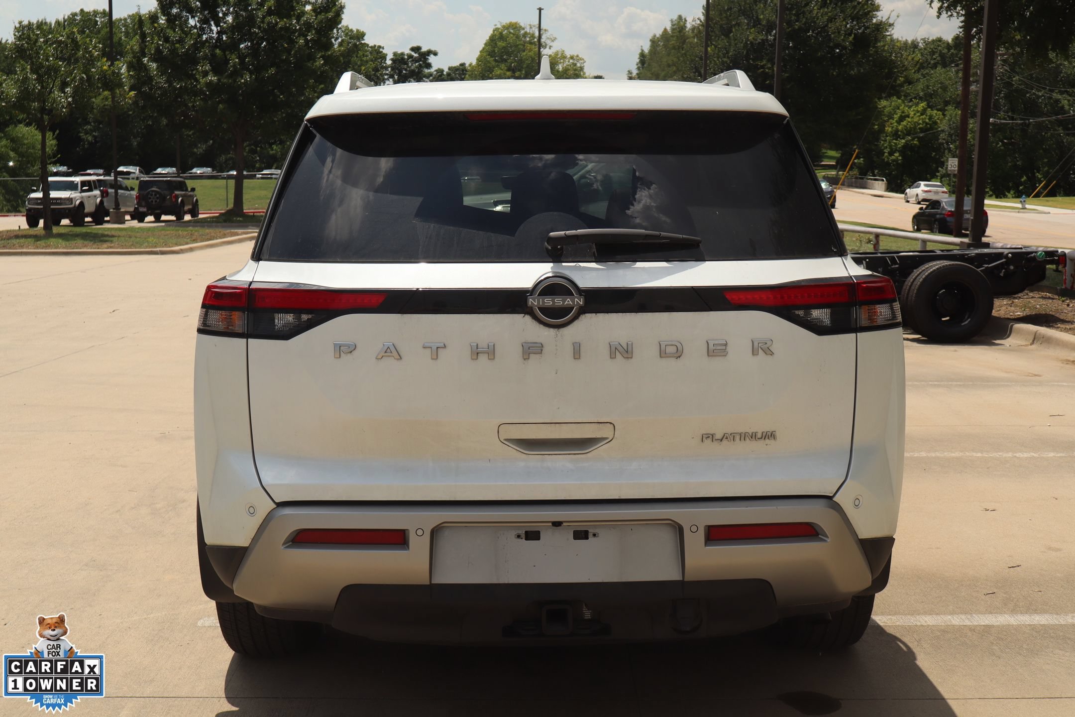 Used 2025 Nissan Pathfinder Platinum FWD image 4
