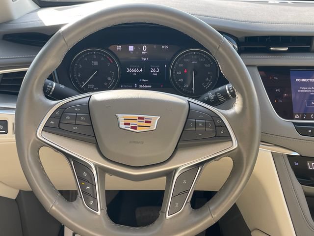 Used 2022 Cadillac XT5 Premium Luxury w/ Technology Package AWD/4WD image 15