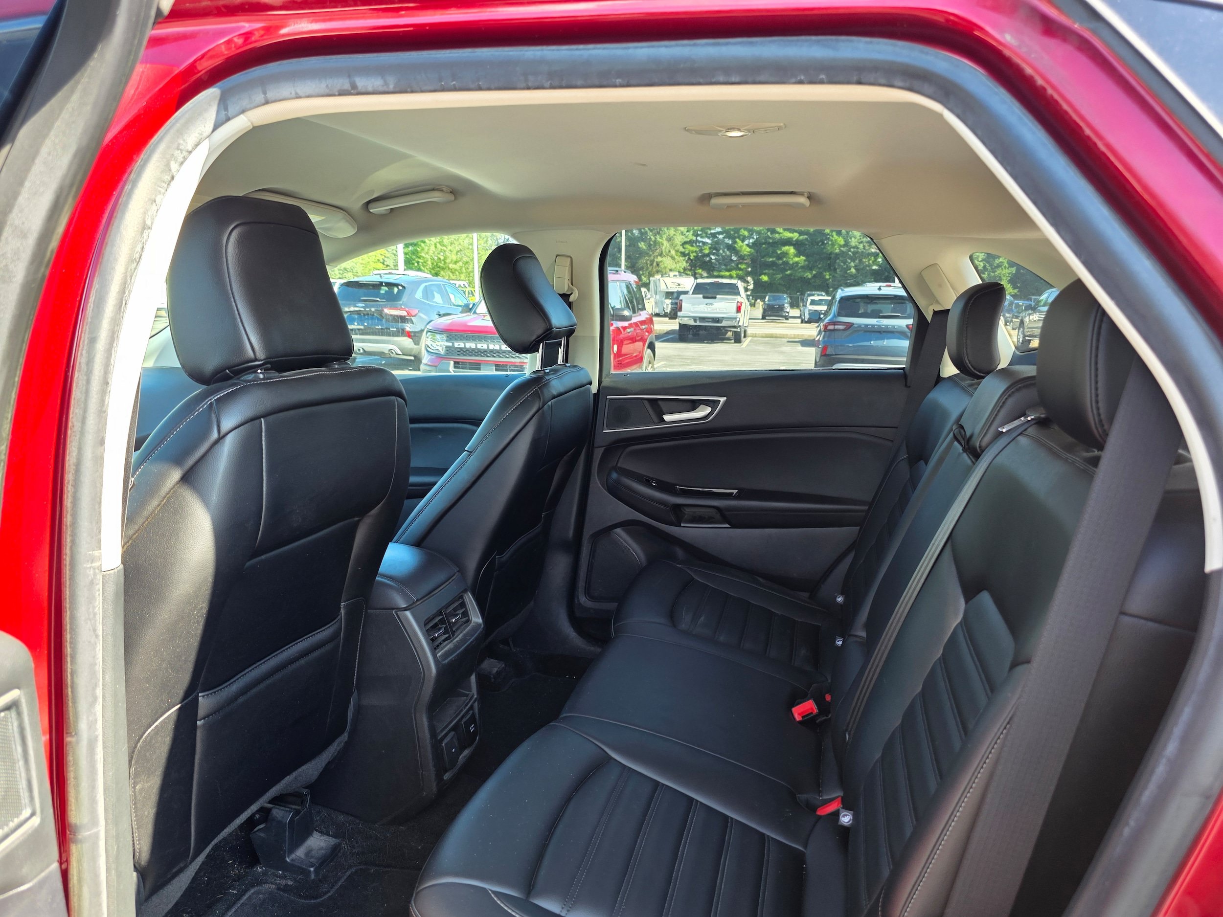 Certified 2020 Ford Edge SEL w/ Convenience Package AWD/4WD image 9
