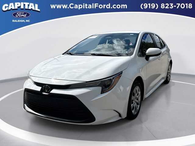 Used 2024 Toyota Corolla LE FWD image 1