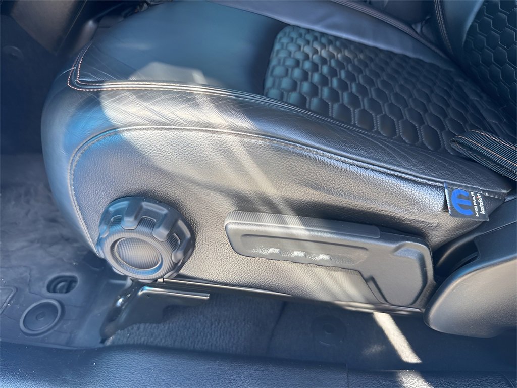 Used 2021 Jeep Gladiator Mojave image 11