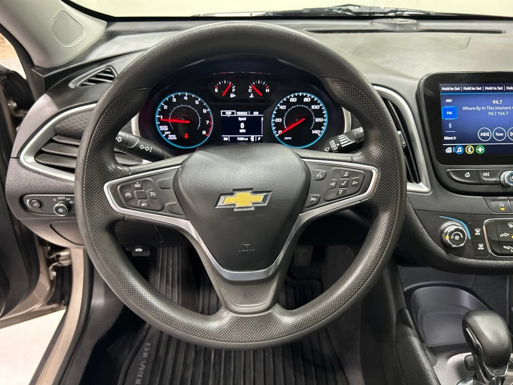 Used 2022 Chevrolet Malibu LS w/ LPO, Convenience Package 2 FWD image 16