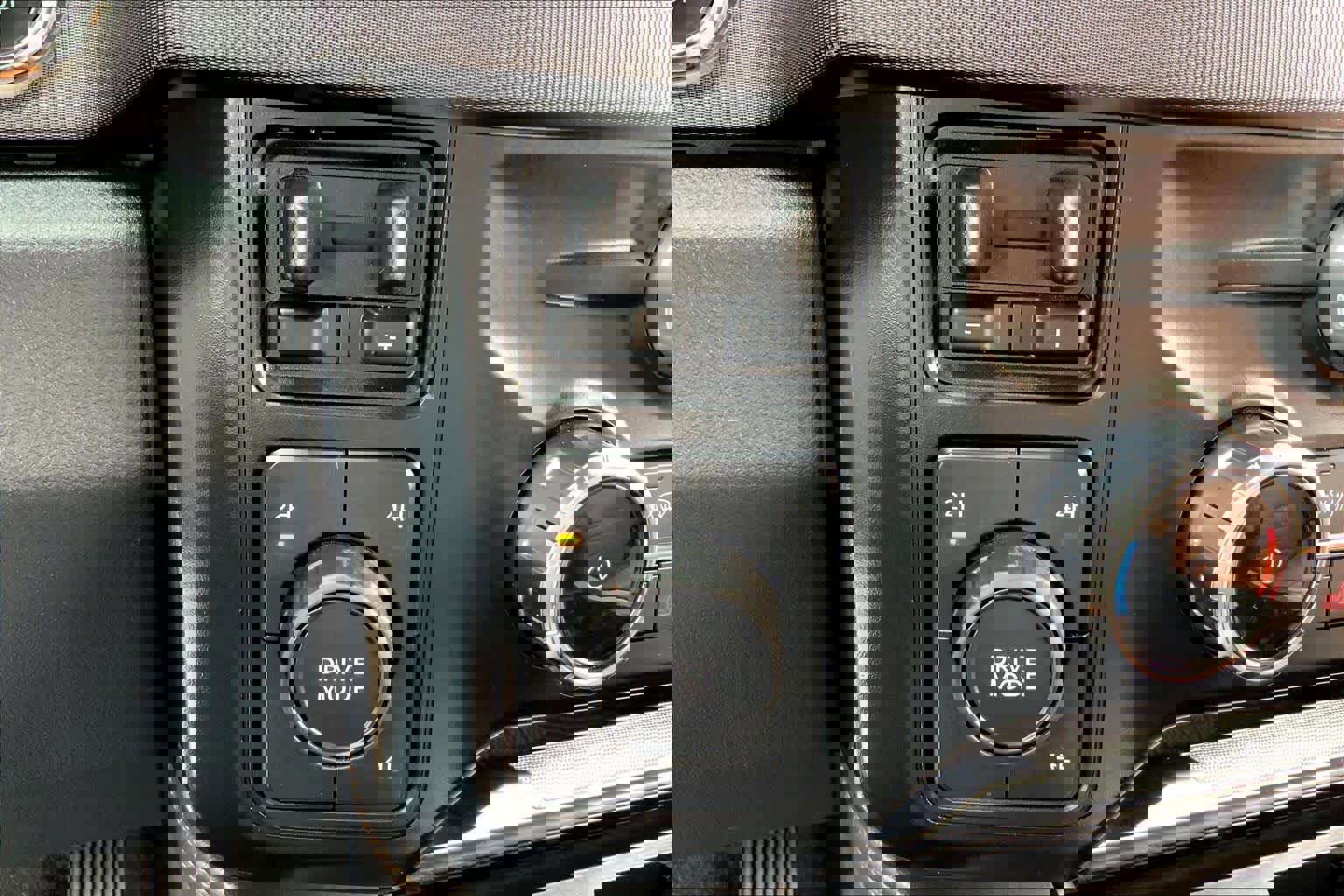 Certified 2024 Ford F250 Platinum AWD/4WD image 32