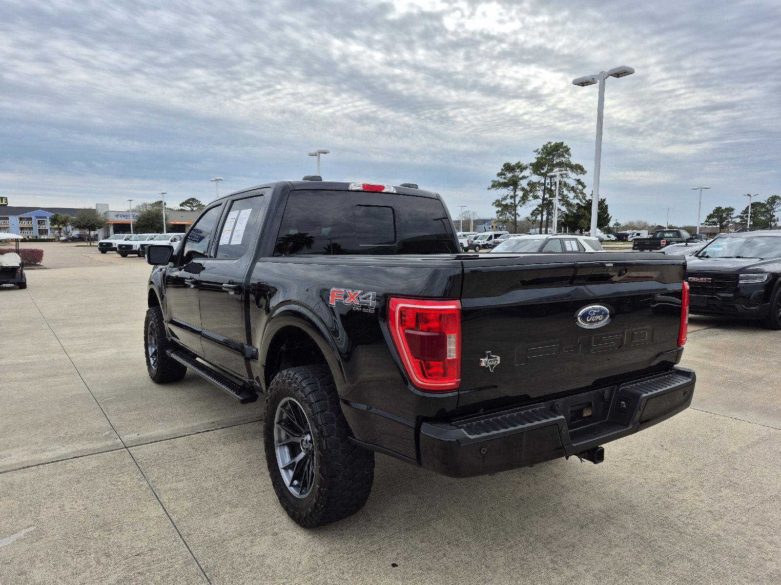 Certified 2022 Ford F150 XLT w/ Equipment Group 302A High image 3