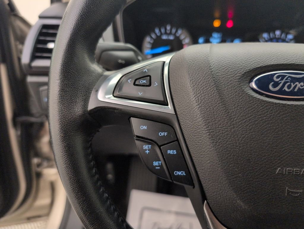 Certified 2018 Ford Fusion SE w/ Equipment Group 201A FWD image 35