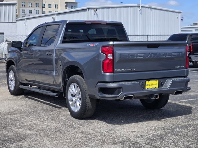 Used 2020 Chevrolet Silverado 1500 Custom w/ Custom Value Package image 5