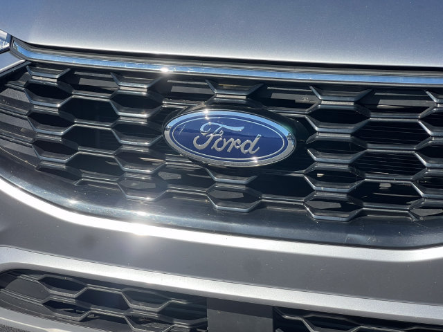 Certified 2024 Ford Escape ST-Line w/ Tech Pack #1 AWD/4WD image 38