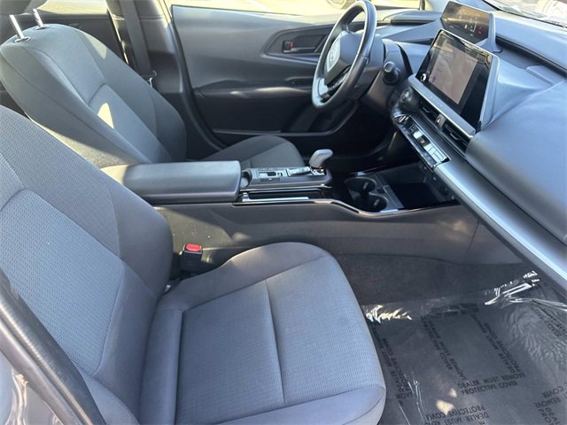 Used 2024 Toyota Prius LE image 33