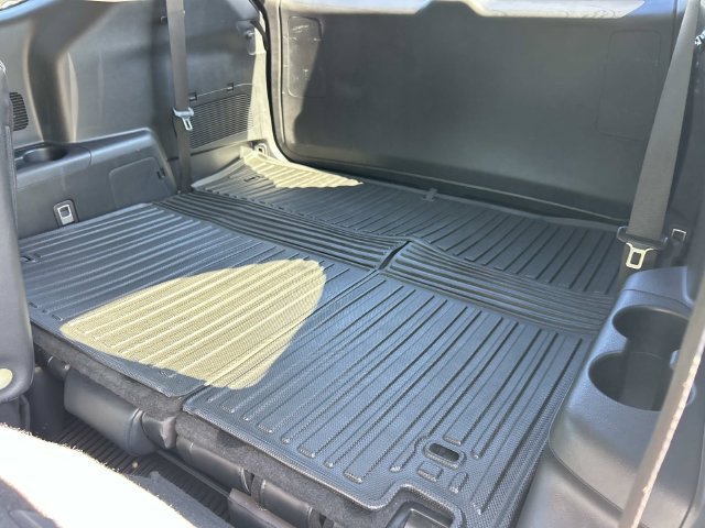 Used 2023 Toyota Highlander XLE AWD/4WD image 24