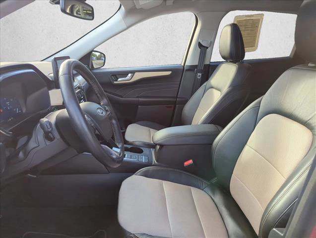 Certified 2021 Ford Escape Titanium w/ Titanium Premium Package image 17