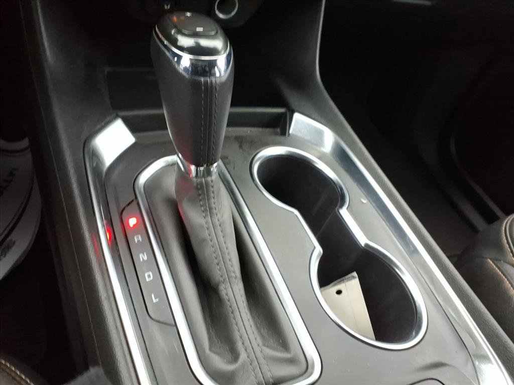 Used 2020 Chevrolet Traverse LT w/ LPO, Blackout Package image 24