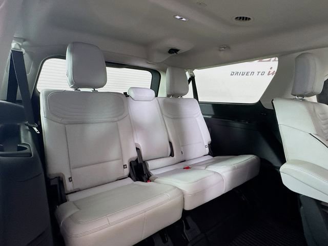 Certified 2025 Ford Expedition Max Platinum w/ Platinum Ultimate Package image 34