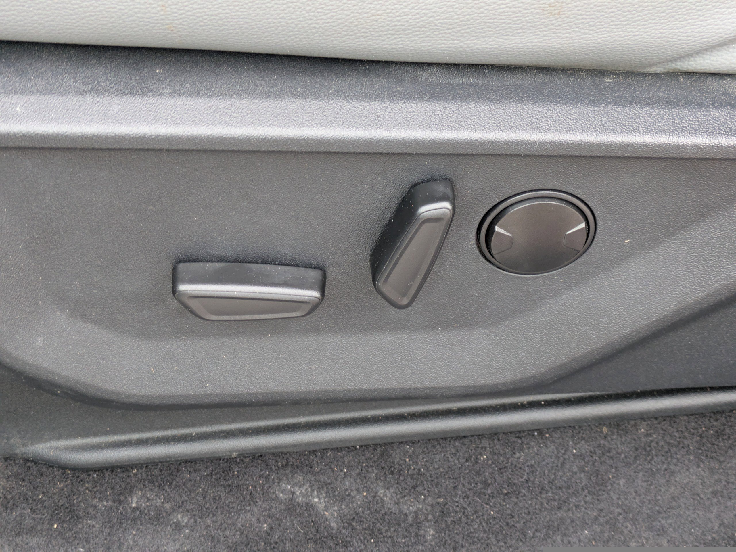 Certified 2025 Ford F150 Lightning Flash AWD/4WD image 19