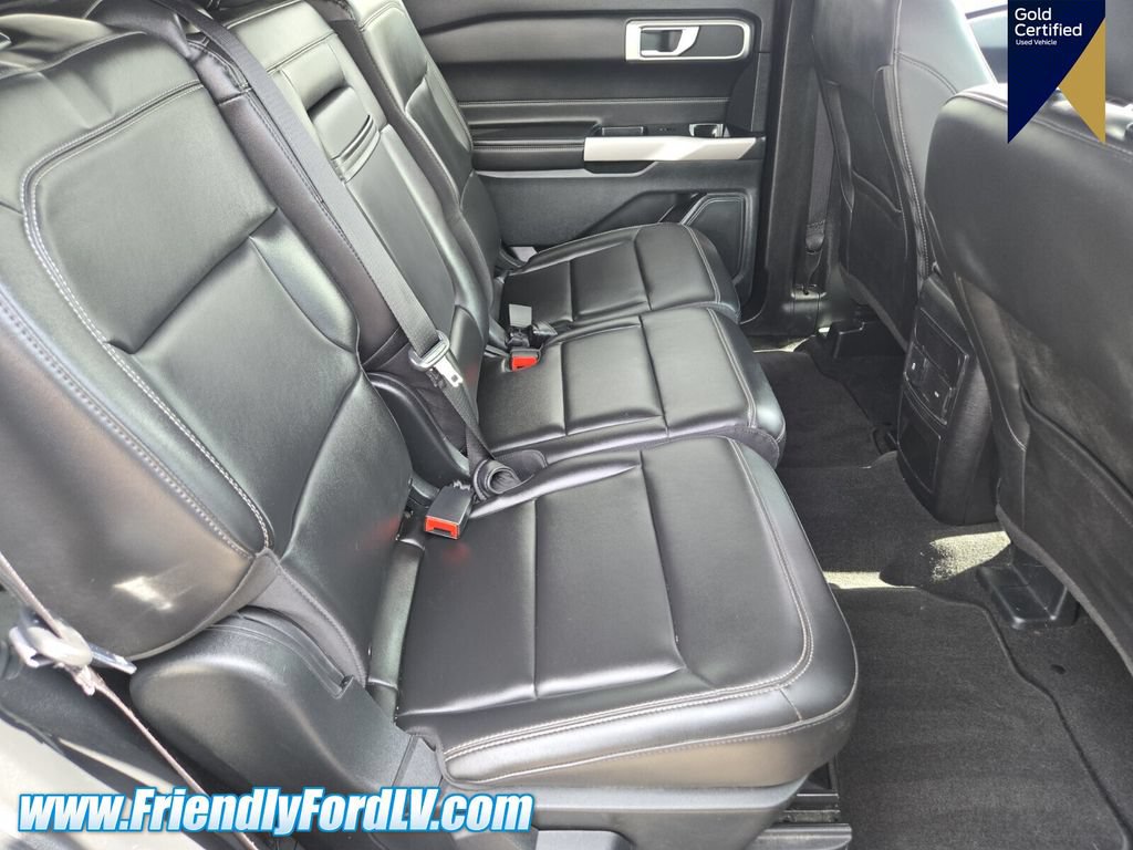 Certified 2024 Ford Explorer XLT w/ Equipment Group 202A RWD image 17