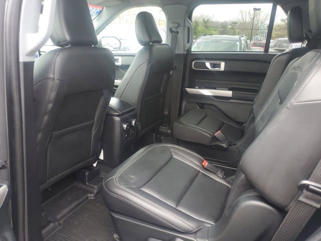 Certified 2023 Ford Explorer XLT w/ Equipment Group 202A AWD/4WD image 25
