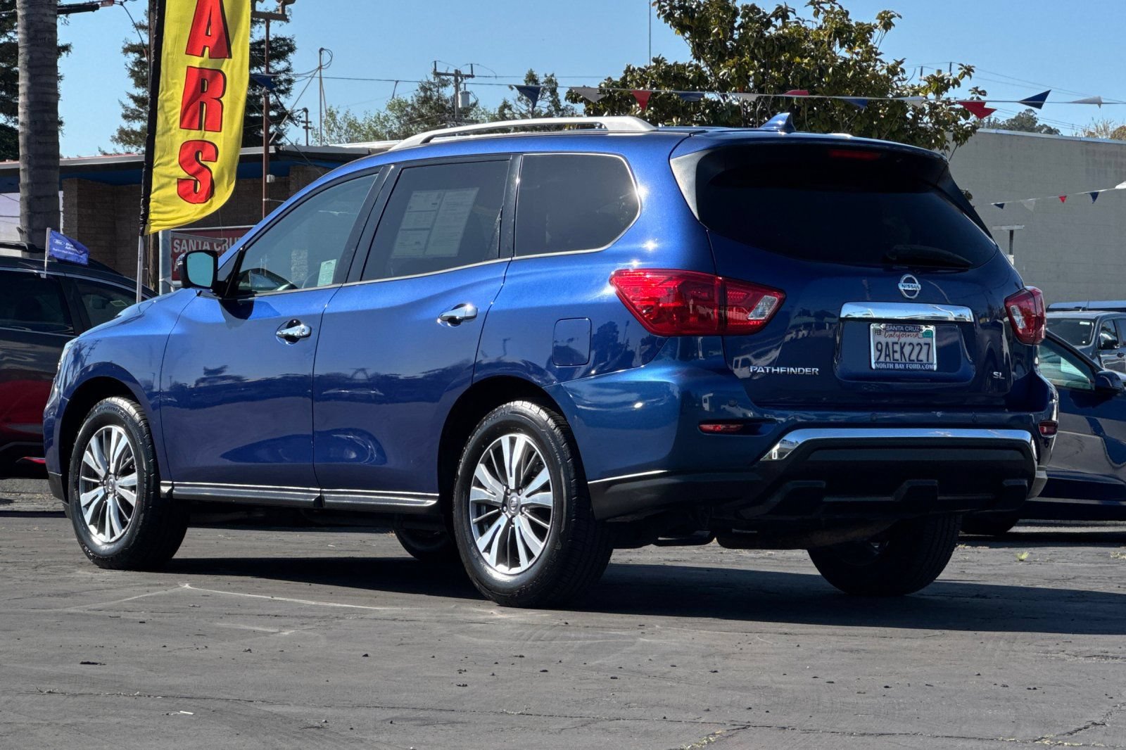 Used 2020 Nissan Pathfinder SL FWD image 30