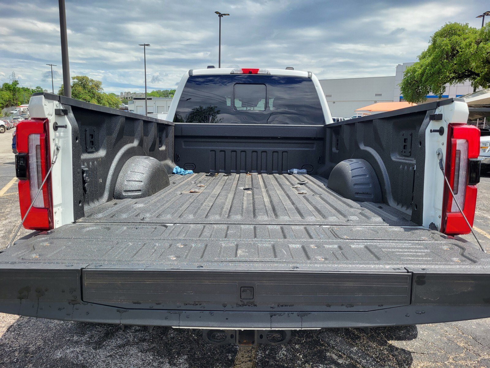 Certified 2025 Ford F350 Platinum AWD/4WD image 33