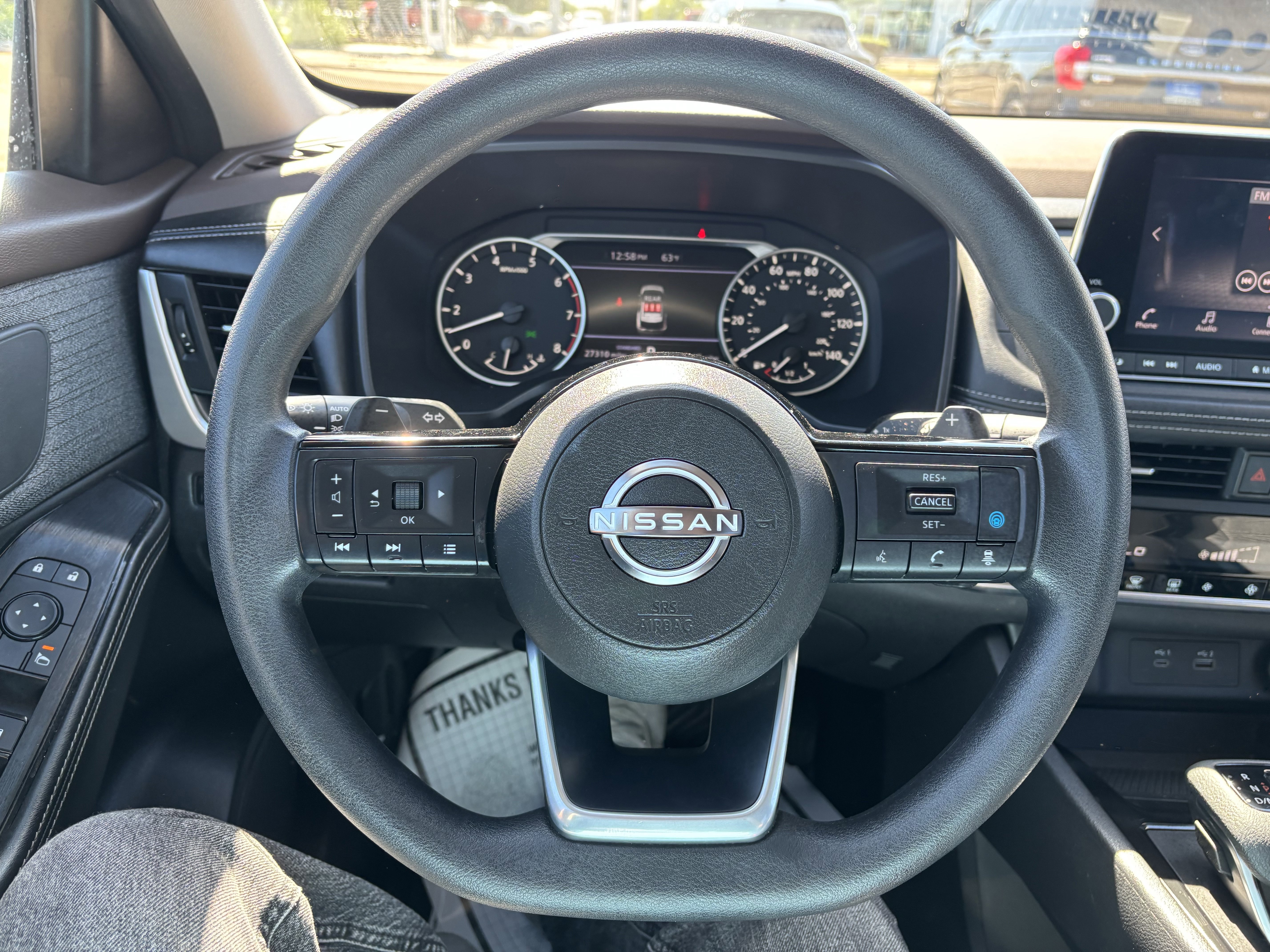 Used 2023 Nissan Rogue SV image 27