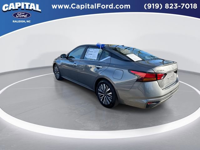 Used 2024 Nissan Altima 2.5 SV image 4