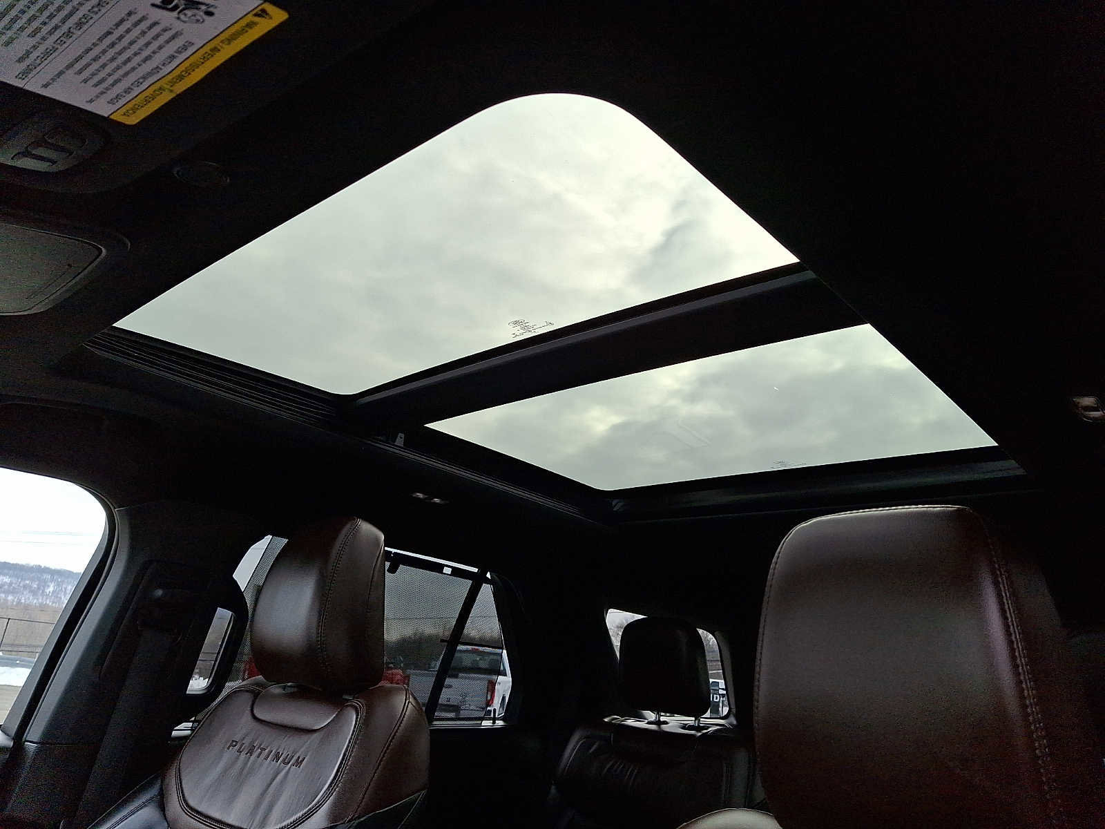 Certified 2023 Ford Explorer Platinum w/ Technology Package image 15