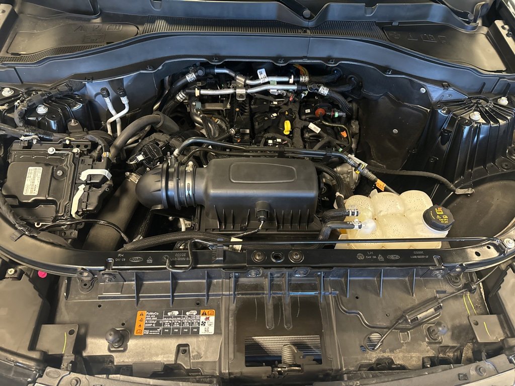 Certified 2023 Ford Explorer XLT w/ Equipment Group 202A image 14