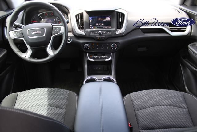 Used 2023 GMC Terrain SLE w/ Elevation Edition FWD image 15